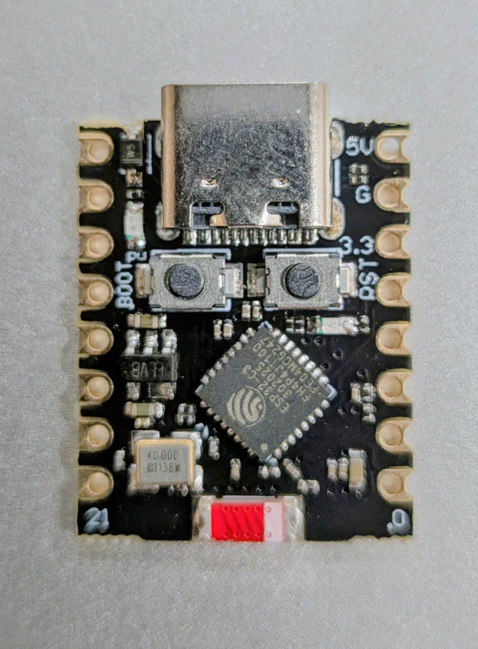 ESP32-C3 Super Mini front - USB-C port and chip